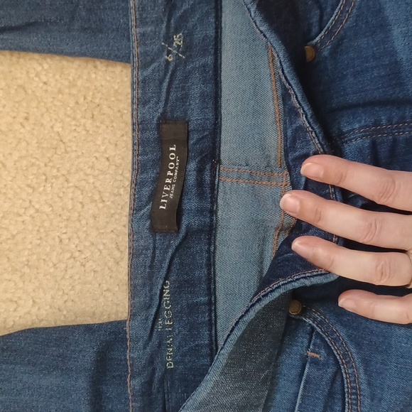 4/$15 - Women's Liverpool Jean Denim Jegging. - Picture 2 of 3